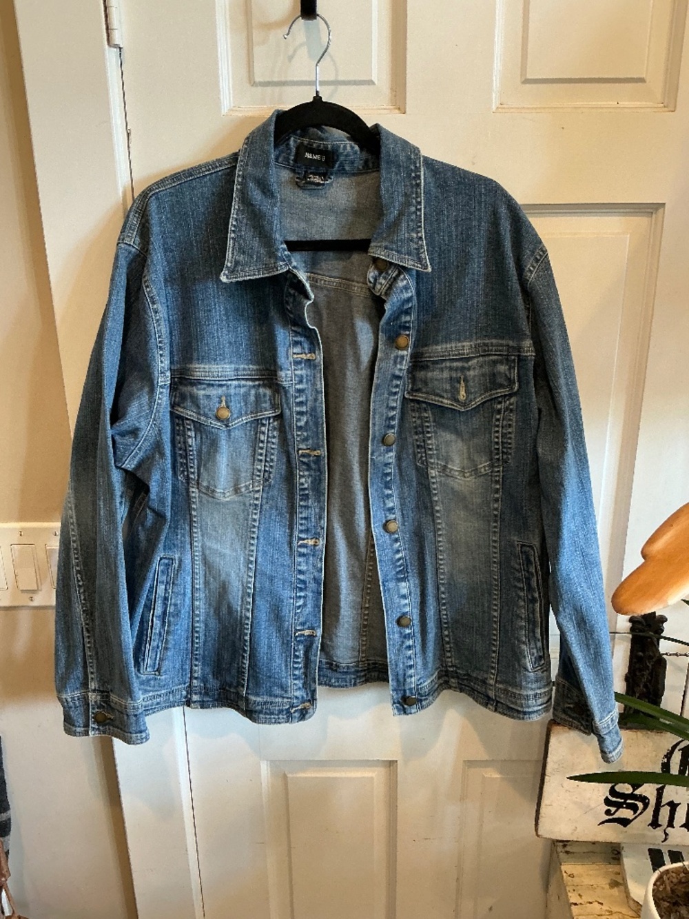 H& M Jean jacket!  Plus size 24W! Excellent condition!